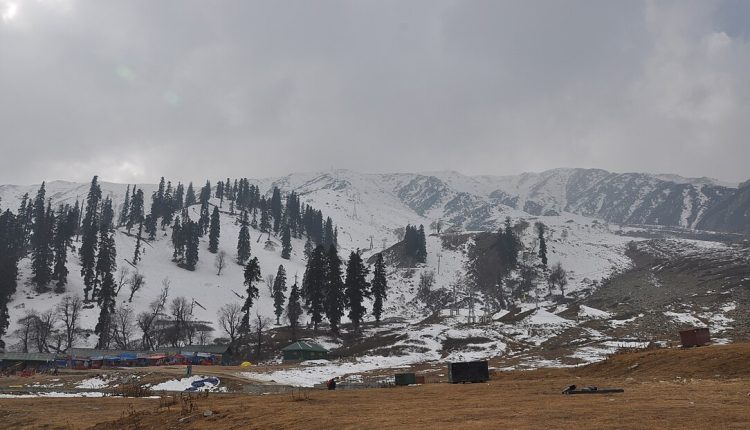 Apharwat_Peak