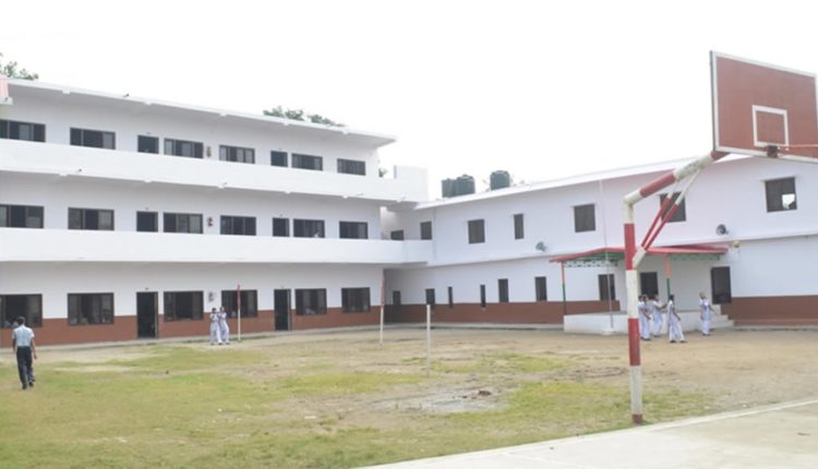 Foothills Academy School