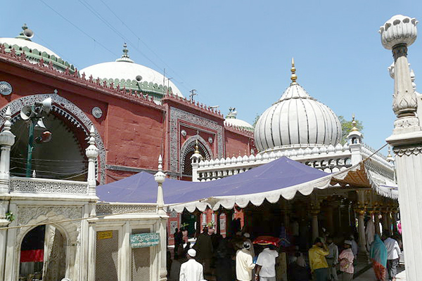 Nizamuddin Dargah Delhi