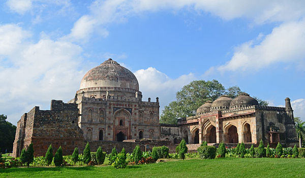 Bara Gumbad Lodhi Garden