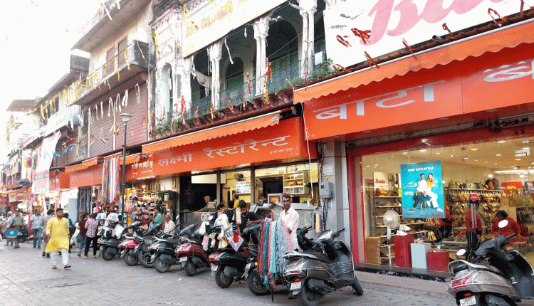 Paltan Bazaar Markets in dehradun