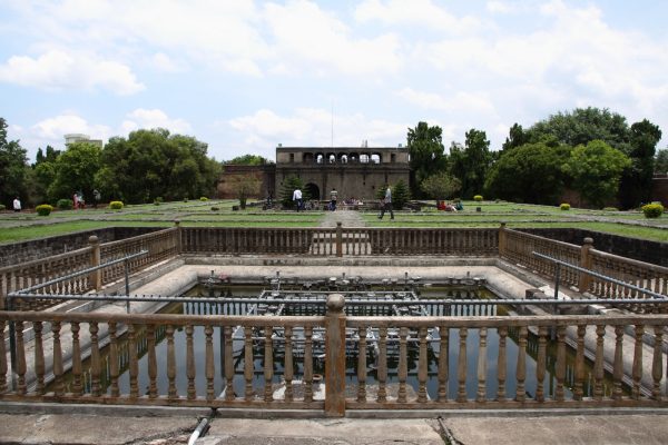 Shaniwar_Wada_palace_fountain