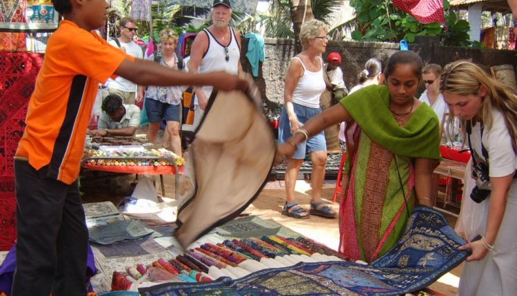 Shopping in Goa markets: anjuna flea market goa