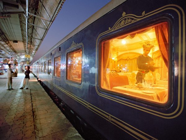 deccan-odyssey-train-india