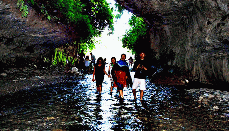 Famous Places to Visit in Dehradun: Robber’s Cave dehradun