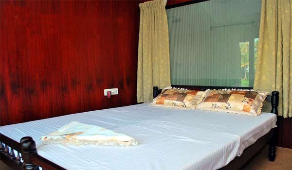 Coco Houseboats Alleppey