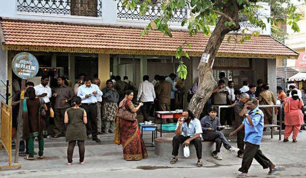 Brahmin’s Coffee Bar