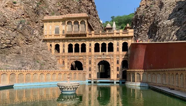Famous Temples in Jaipur - List of Famous Temples in Jaipur